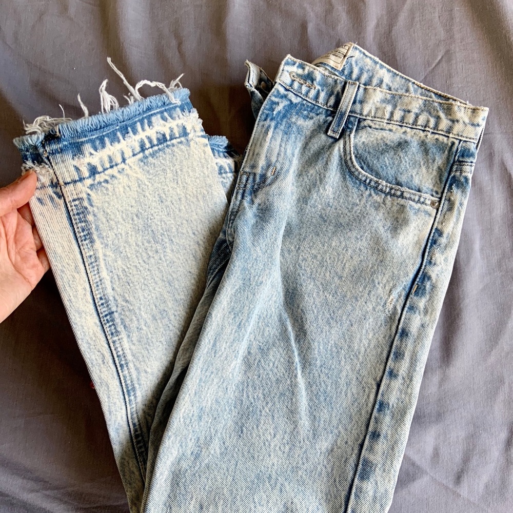 Current/Elliot Acid-Washed Cropped Jeans - Picture 7 of 8